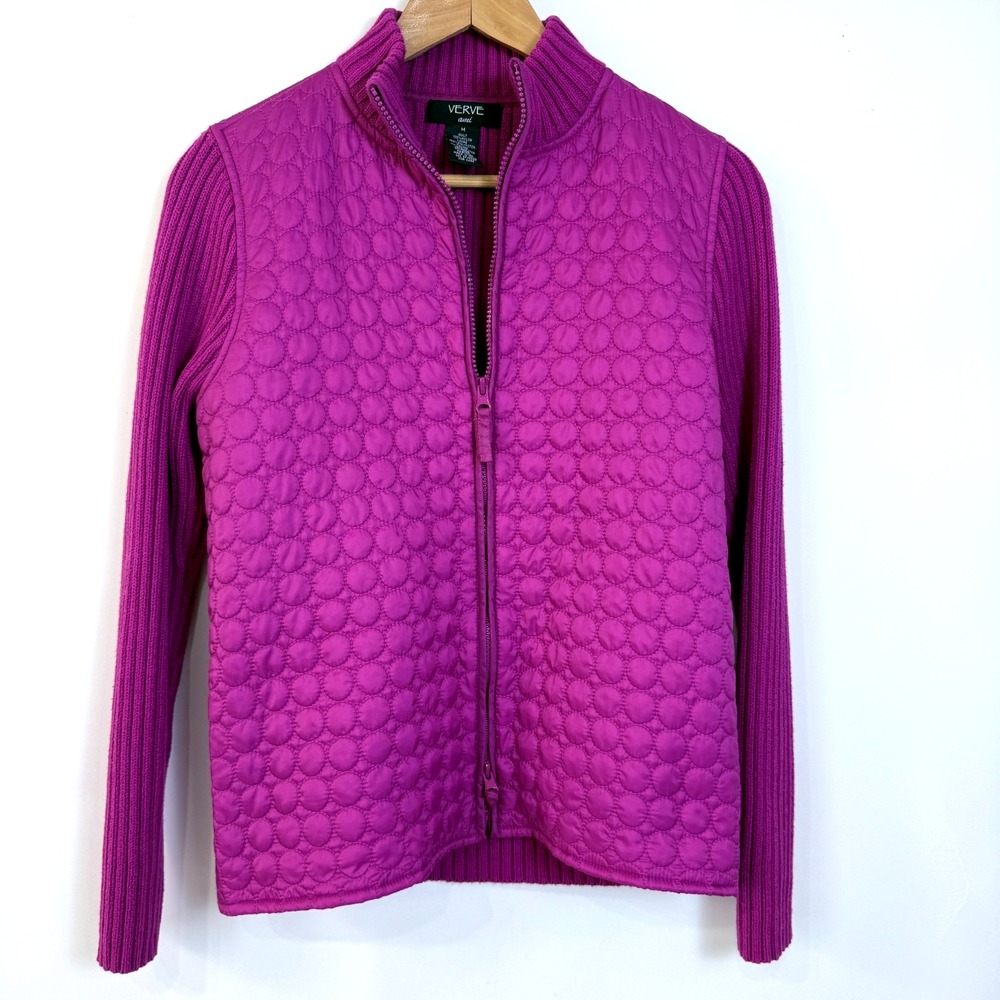 Verve Ami Zip Up Jacket Size M Dark Pink Quilted Front Ribbed Knit‎ Back